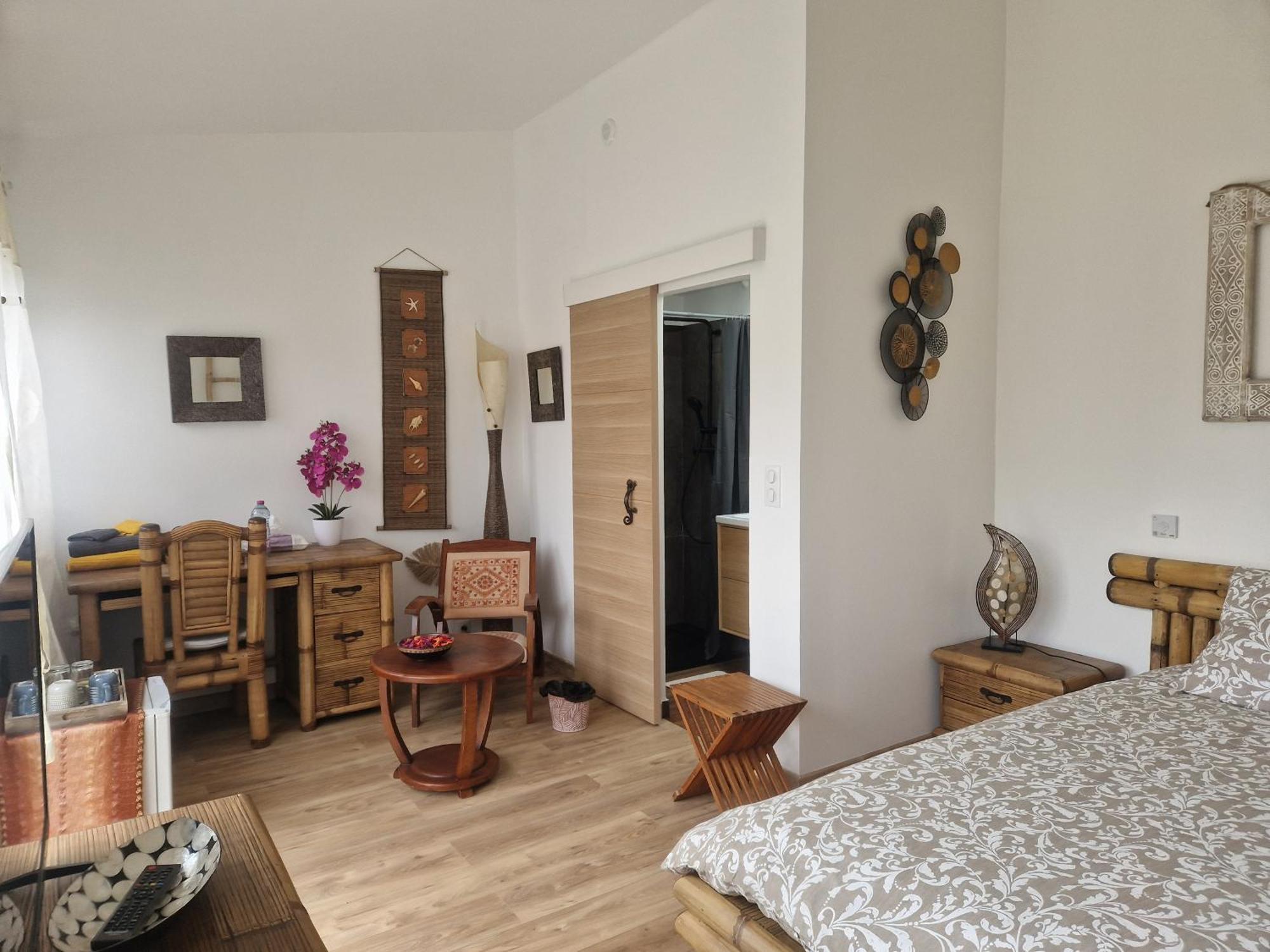 La Serenite Balinaise, Chambre Et Sdb Privee, Jardin , Piscine Et Jacuzzi En Saison, Pres De Chantilly, Parc Asterix Et Cdg Et Paris En 20' Орри-ла-Виль Экстерьер фото